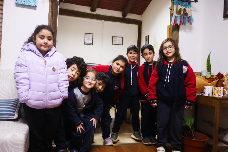 Hoy vivimos una hermosa jornada junto a los niños y niñas de 1° básico del Liceo Nuevo Horizonte de Vichuquén, quienes realizaron un entretenido y educativo paseo por nuestra comuna.