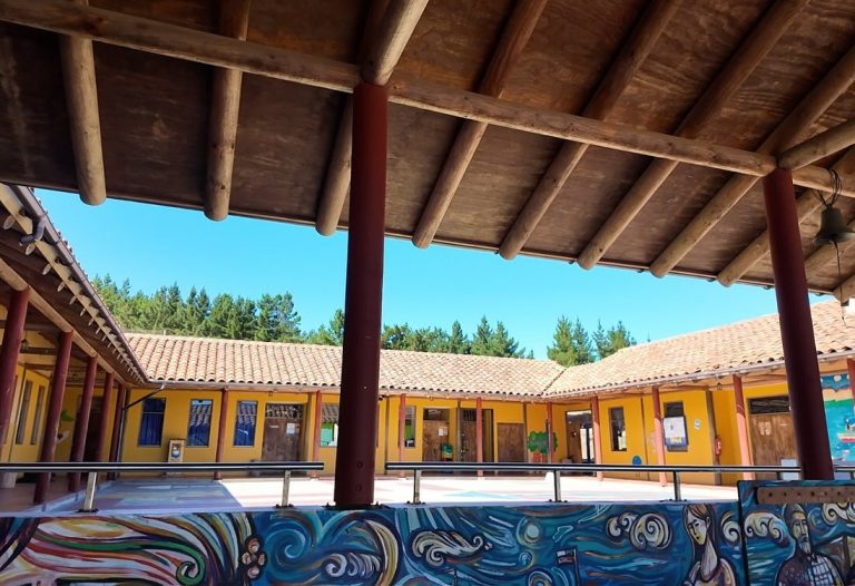 ✅ Se aprueba Convenio de Cooperación para el Transporte Escolar Rural 2025 en VichuquÉn🚐📚